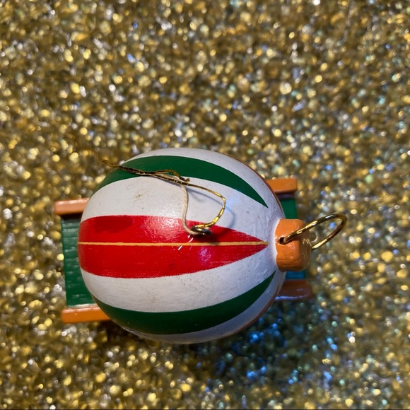 😻 3 for $13 Avon Christmas Train Ornament - Picture 3 of 12